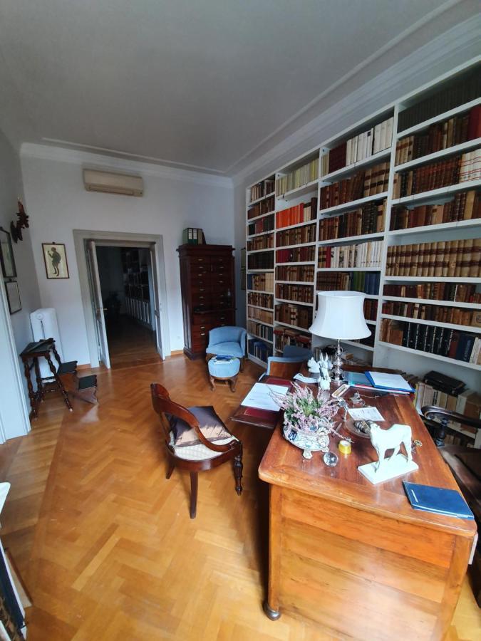 500 Views Of - Center Apartment Rom