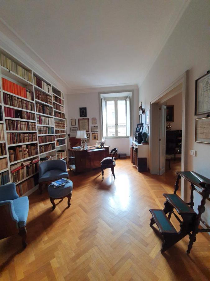 500 Views Of - Center Apartment Rom
